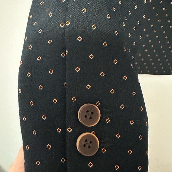 Beautiful women’s blazer - Picture 2 of 8